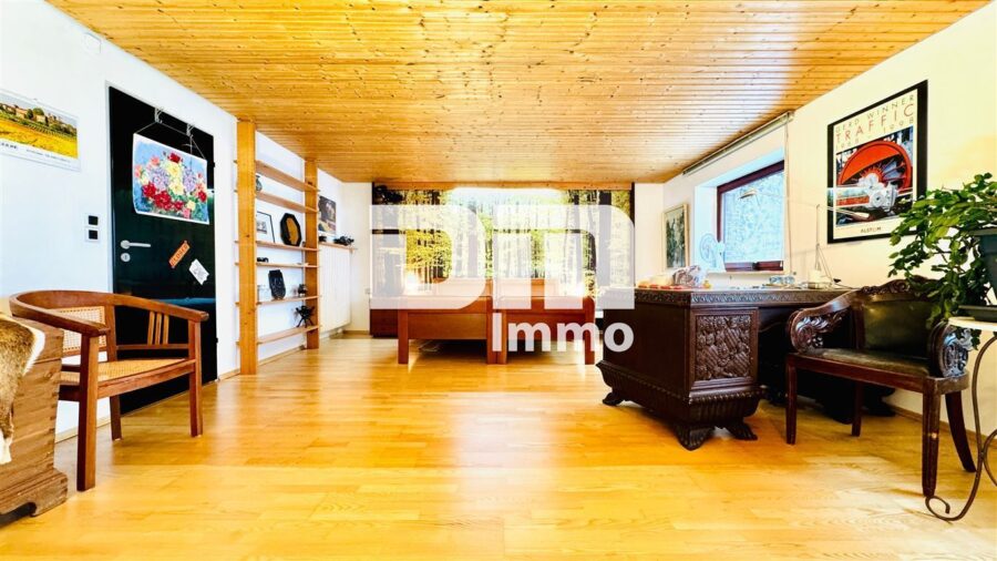 Großer altengerechter Bungalow mit großem Garten, 2 Terrassen, Garage und Einliegerbereich - KG Hobbykeller 2 beheizt